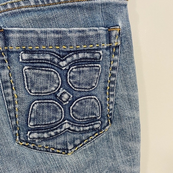 BCBG‎ Maxazria Women's Faded Denim Low Rise Jeans Size 25 - Picture 7 of 11